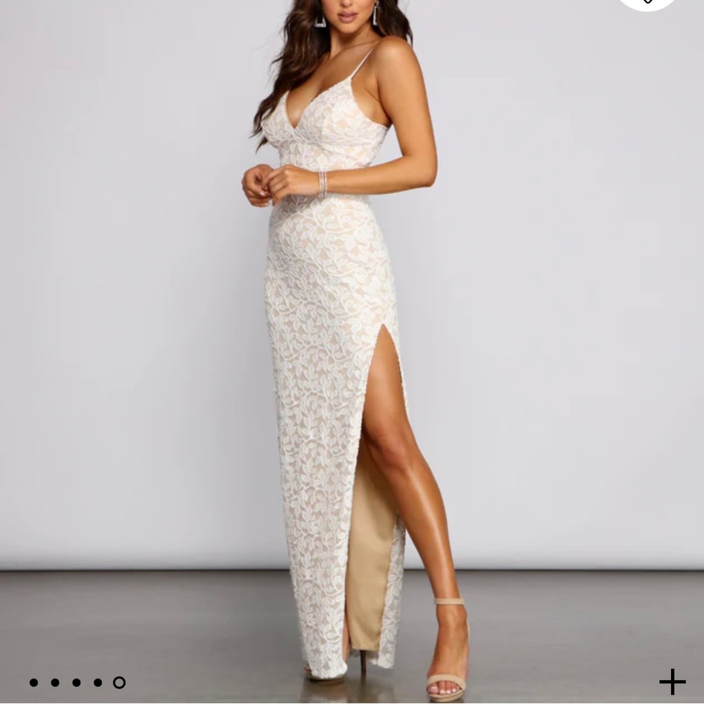 Lace Mesh High-Slit Formal Dress